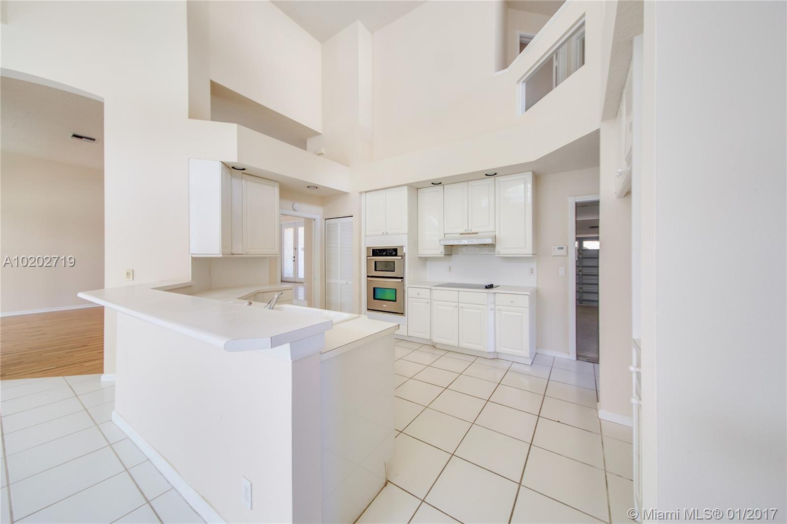 20120 North Key Drive Boca Raton, FL 33498 - Photo 5 of 35