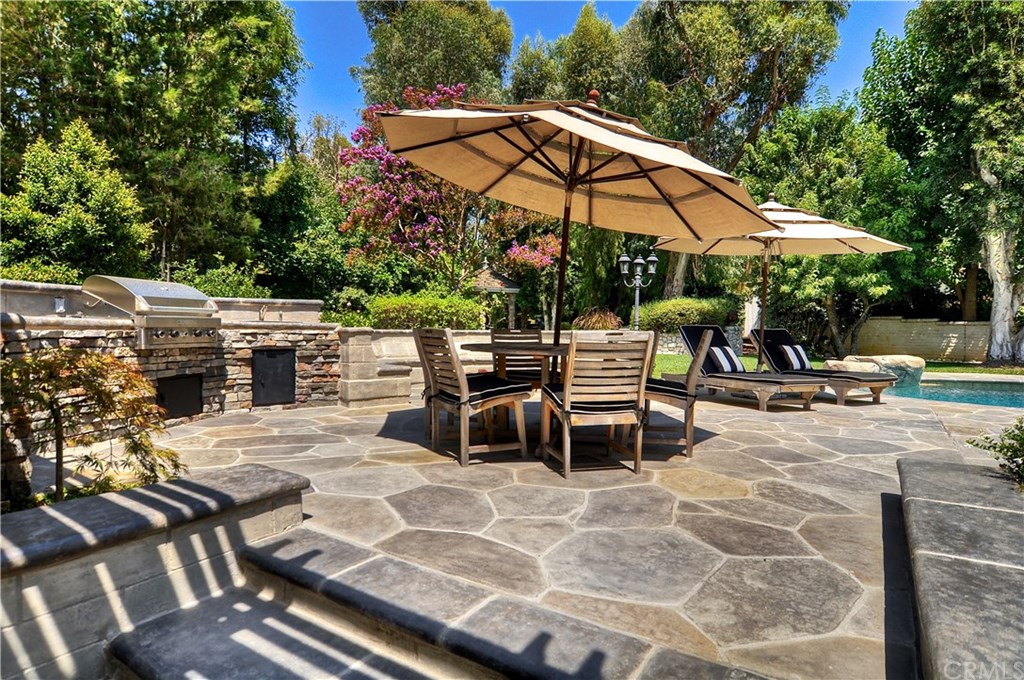 7 Estates Drive Villa Park, CA 92861 - Photo 41 of 46 Outdoor kitchen with grill, sink and prep center.