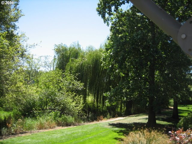 12614 Northwest Barnes Road, Unit 4 Portland, OR 97229 - Photo 6 of 17 Gallery Image 6