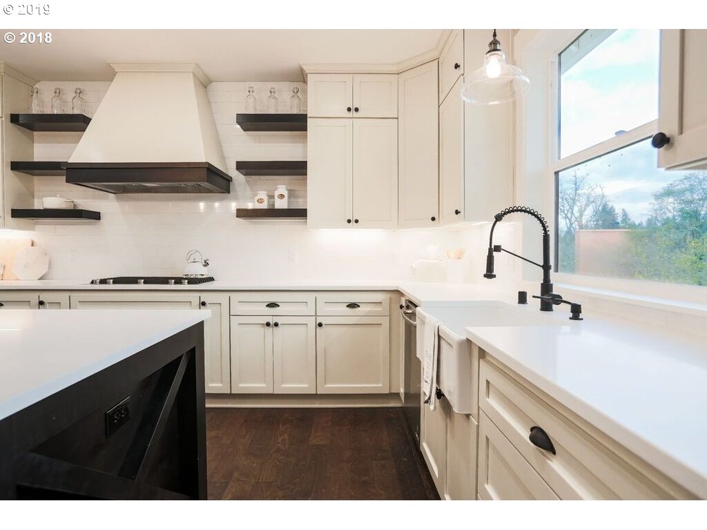 710 South 19th Place Ridgefield, WA 98642 - Photo 2 of 24