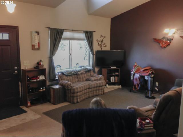 63281 Vogt Road Bend, OR 97701 - Photo 11 of 16 Gallery Image 11