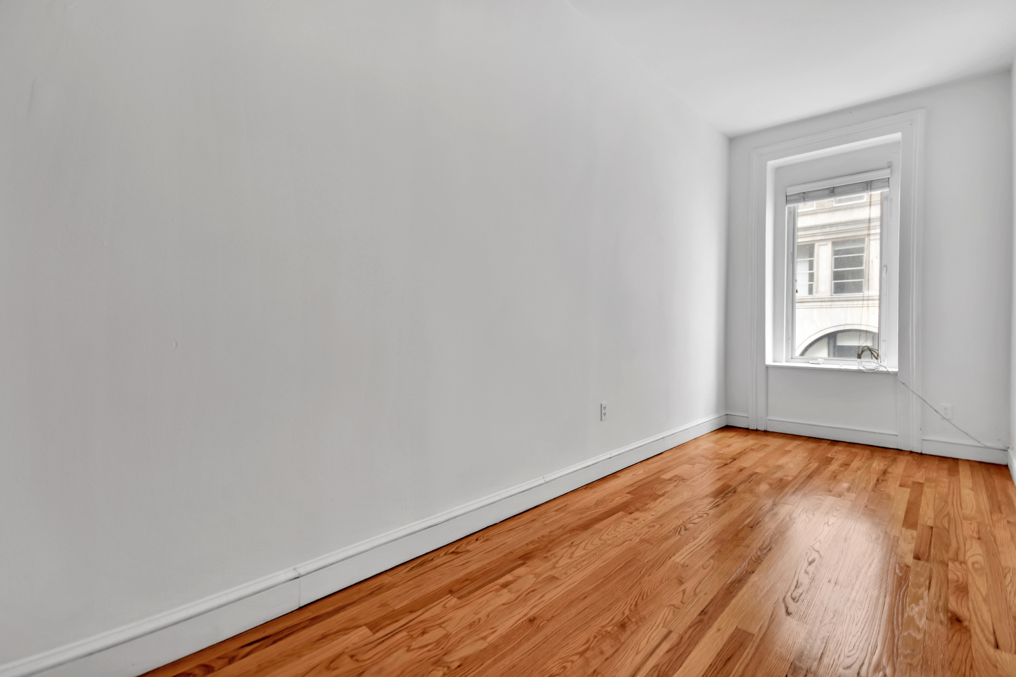 8 East 30th Street, Unit 4A Manhattan, NY 10016 - Photo 3 of 6