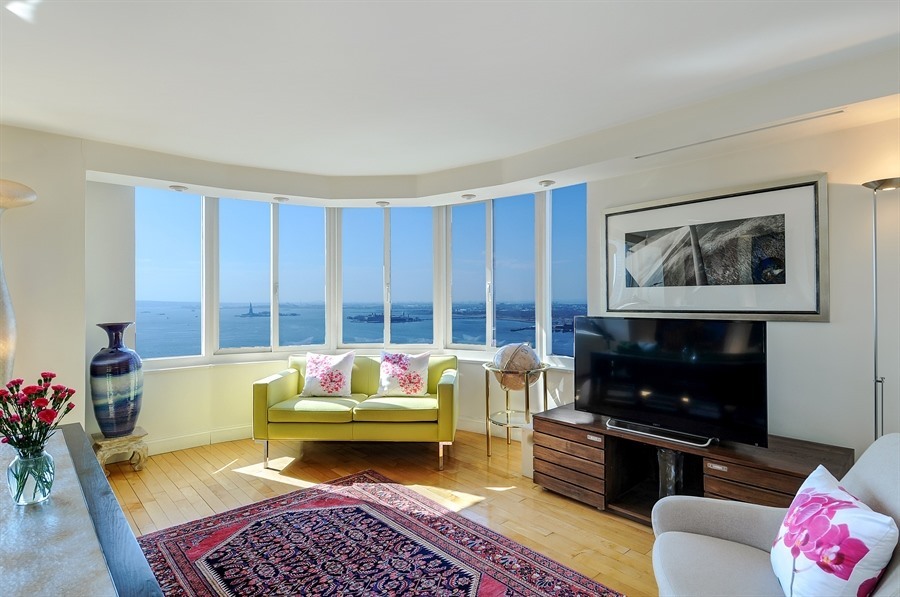 200 Rector Place, Unit 36E Manhattan, NY 10280 - Photo 2 of 12