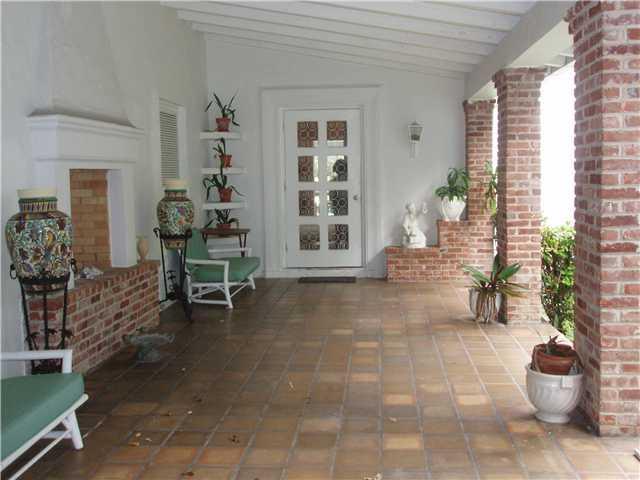 5985 Alton Road Miami Beach, FL 33140 - Photo 7 of 16
