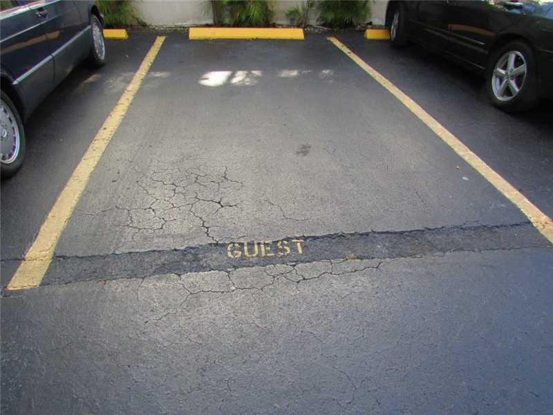 100 Ocean Ln Drive, Unit 406 Key Biscayne, FL 33149 - Photo 19 of 20