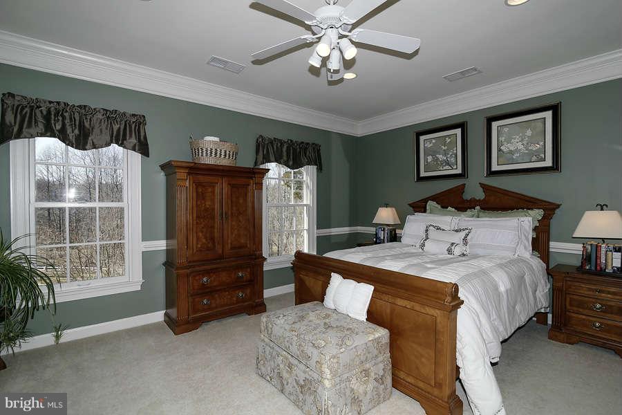 901 Georgetown Ridge Court McLean, VA 22102 - Photo 23 of 29 Gallery Image 23