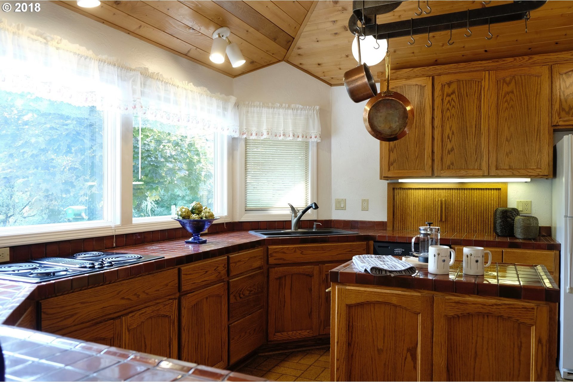 24760 Butler Road Junction City, OR 97448 - Photo 7 of 32 Gallery Image 7