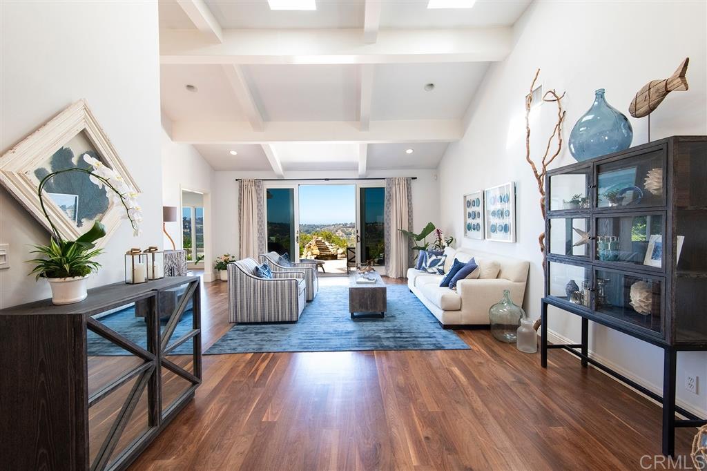 976 Santa Estella Solana Beach, CA 92075 - Photo 6 of 23