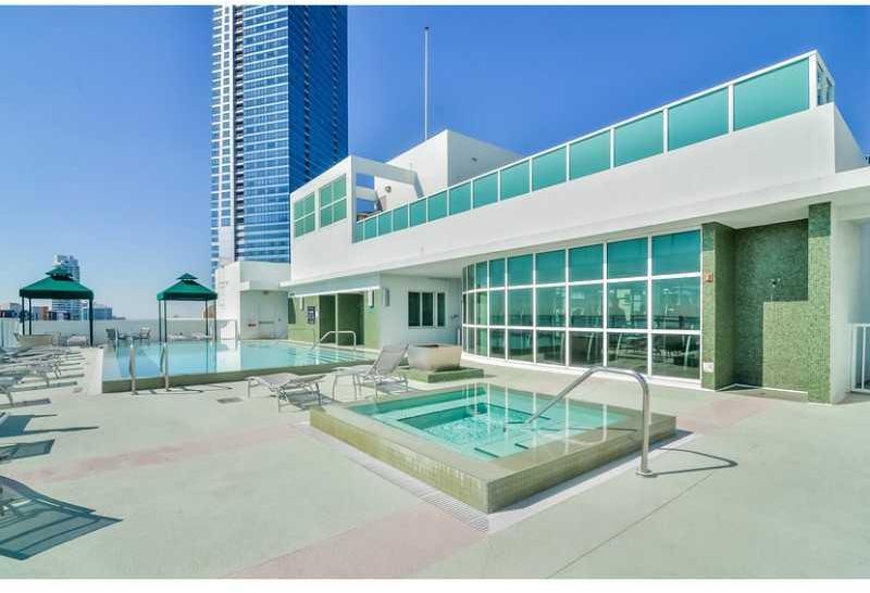 218 Southeast 14th Street, Unit 807 Miami, FL 33131 - Photo 24 of 35