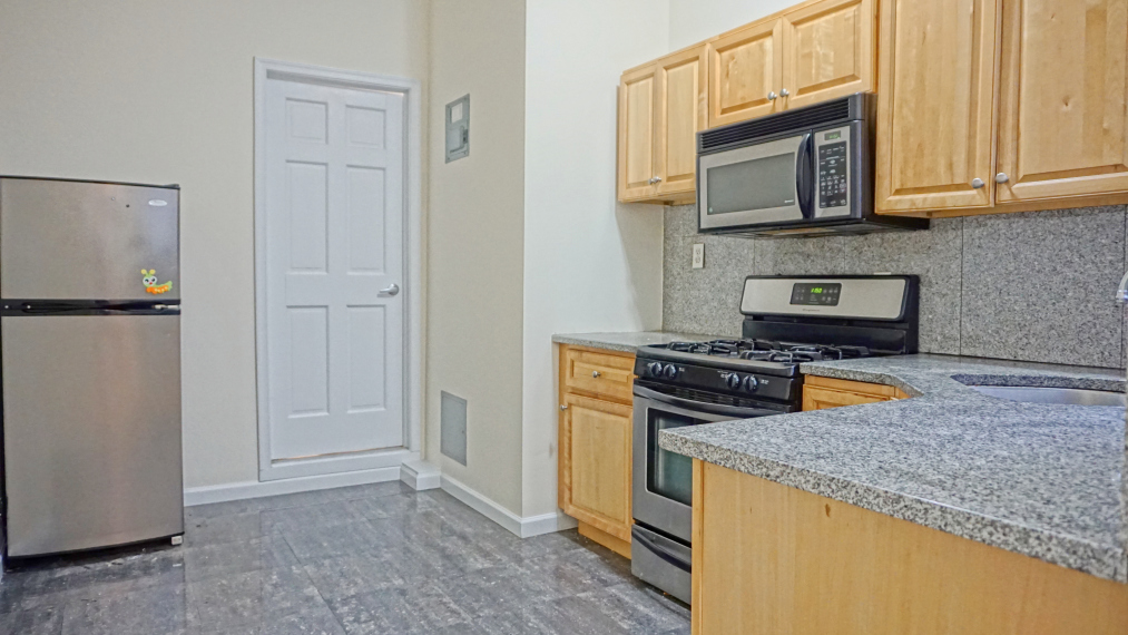 158 Columbus Avenue, Unit 5SW Manhattan, NY 10023 - Photo 1 of 6