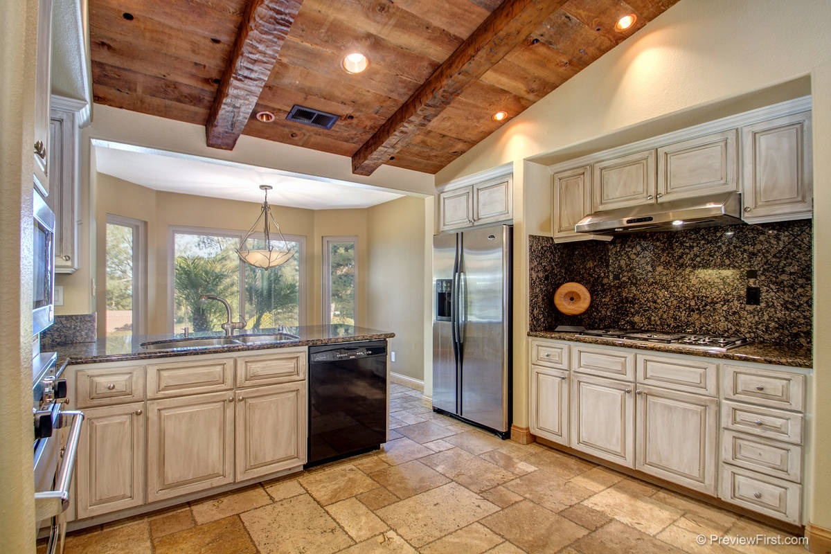13414 Racetrack View Court Del Mar, CA 92014 - Photo 4 of 16
