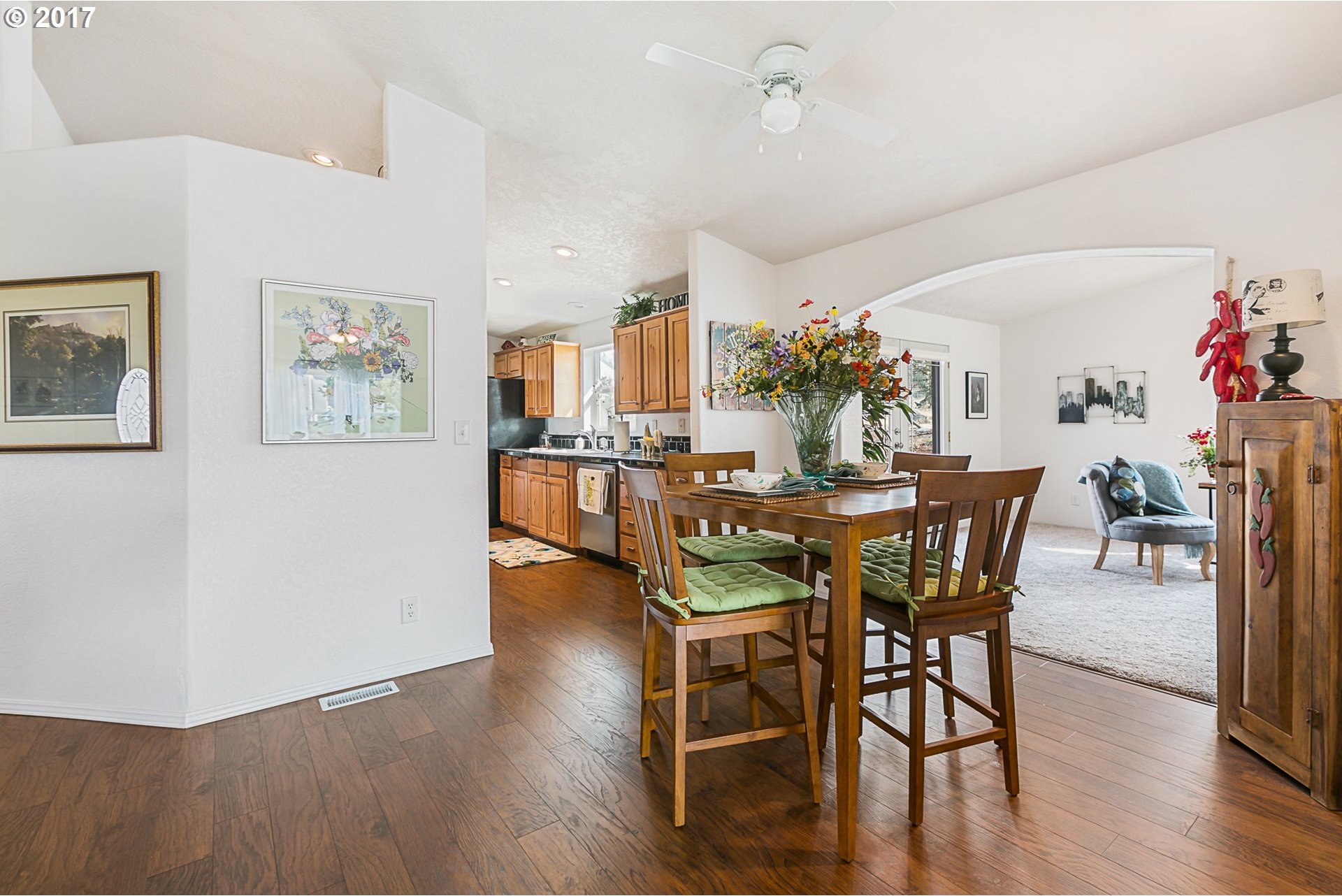 8762 Southwest Shad Road Terrebonne, OR 97760 - Photo 6 of 32 Gallery Image 6
