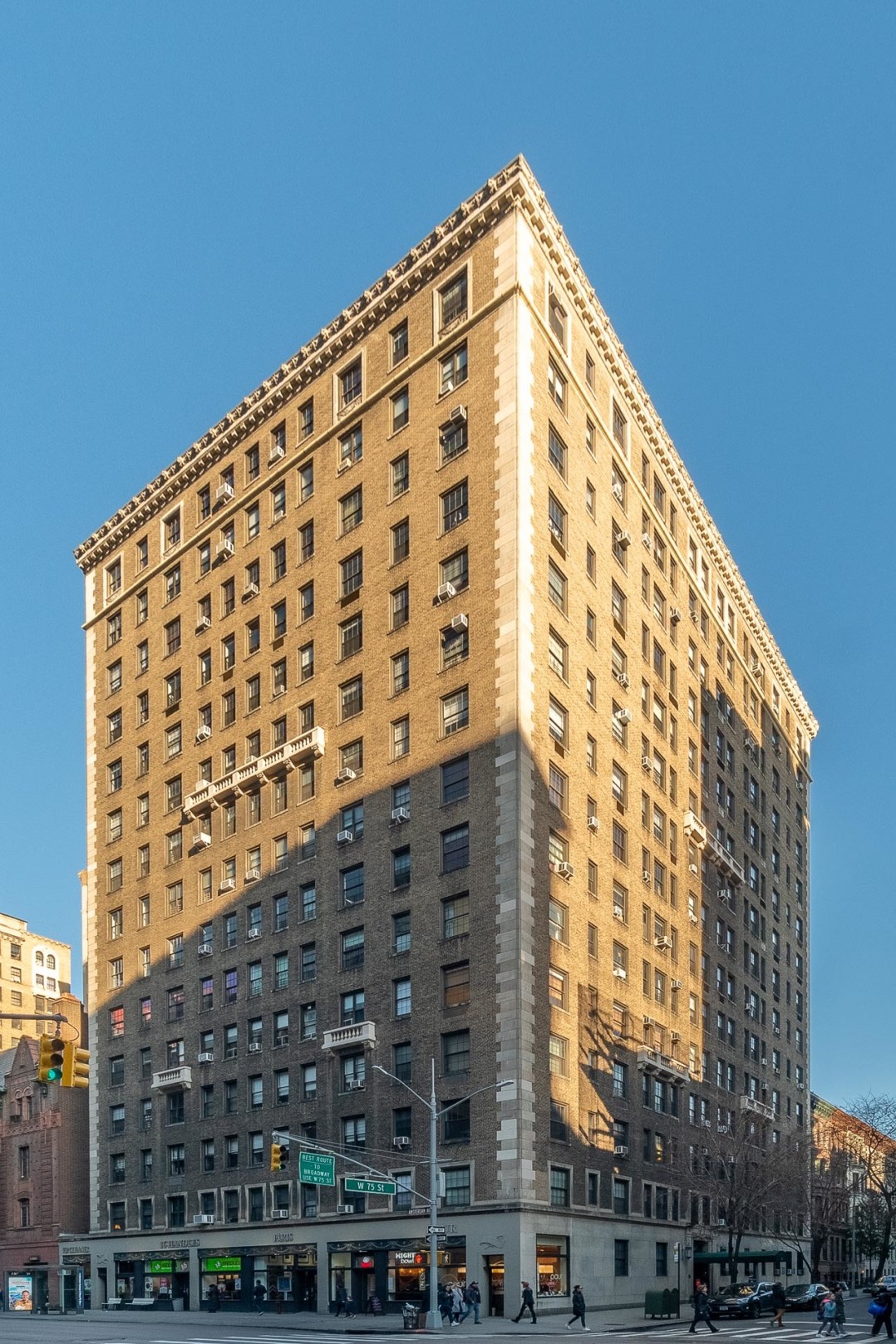 161 West 75th Street, Unit 15C Manhattan, NY 10023 - Photo 8 of 9