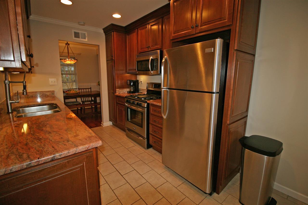 1343 Whitewater Road Memphis, TN 38117 - Photo 7 of 19