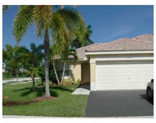 4092 Pine Ridge Lane Weston, FL 33331 - Photo 2 of 13 Gallery Image 2