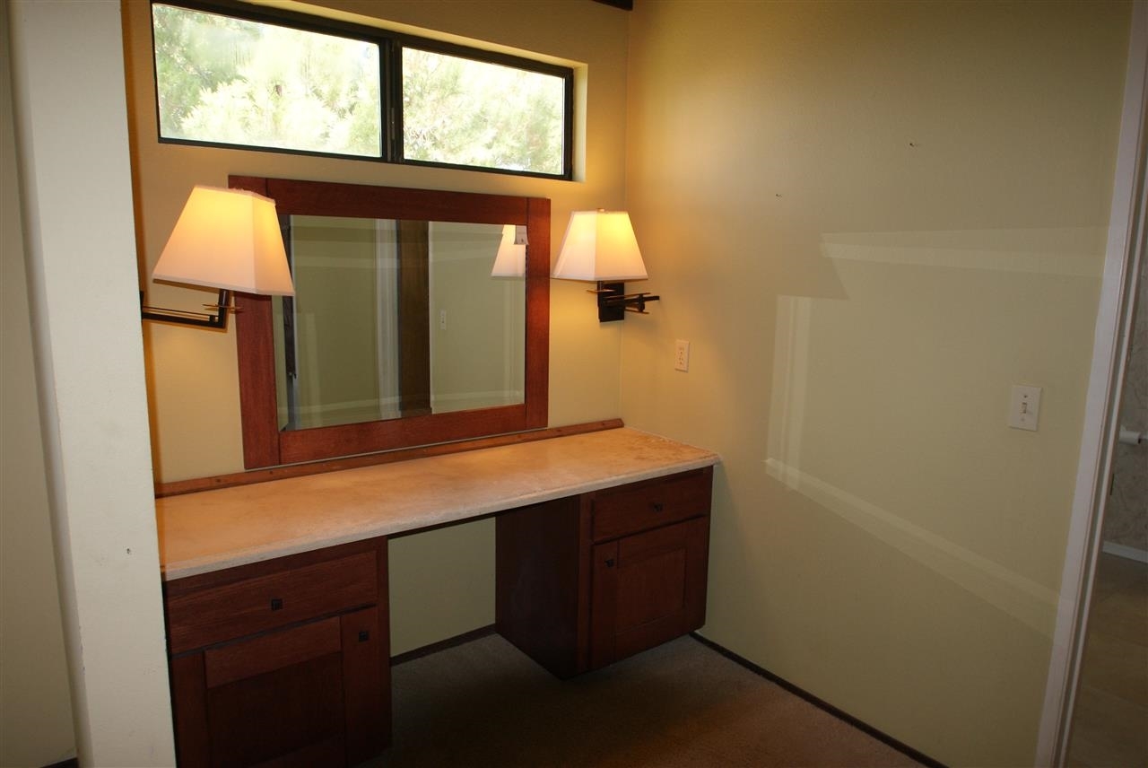 1808 Voluntary Road Vista, CA 92084 - Photo 11 of 17 Gallery Image 11