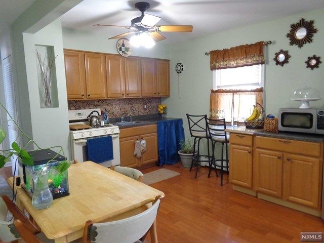 25 Woodlot Road Wayne, NJ 07470 - Photo 3 of 13