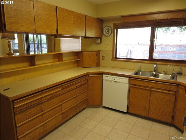 4828 Mt Solo Road Longview, WA 98632 - Photo 12 of 28 Gallery Image 12