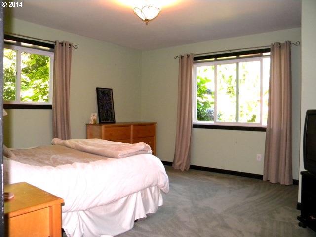 4149 Southwest Freeman Street Portland, OR 97219 - Photo 11 of 16 Gallery Image 11