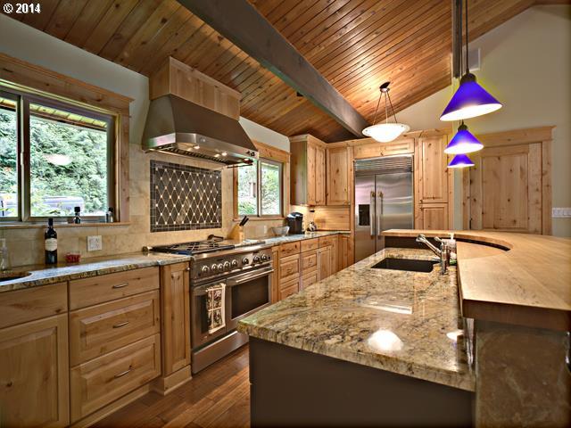 755 Southwest Spring Lane Portland, OR 97225 - Photo 9 of 16 Gallery Image 9