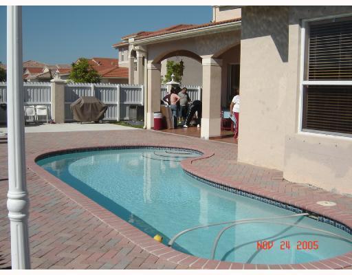 16074 Southwest 62nd Street Miami, FL 33193 - Photo 3 of 9