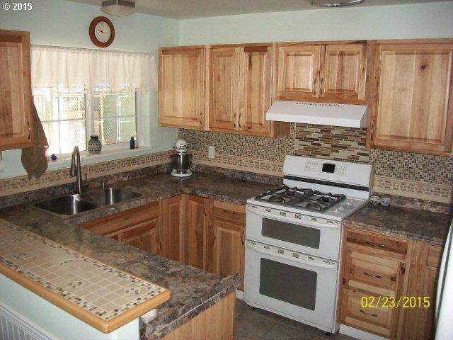 2103 Austin Road Roseburg, OR 97471 - Photo 2 of 16