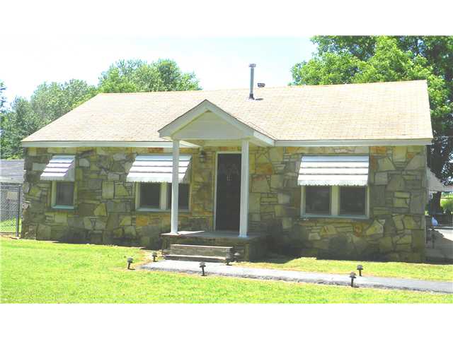 8389 Quito Road Millington, TN 38053 - Photo 1 of 2 Cute cottage style home. Don't let the exterior fool you. Over 1700 sq. ft. inside.