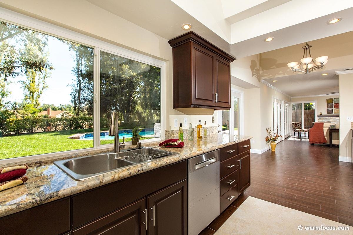 758 Rocking Horse Road Vista, CA 92081 - Photo 4 of 24 Gallery Image 4