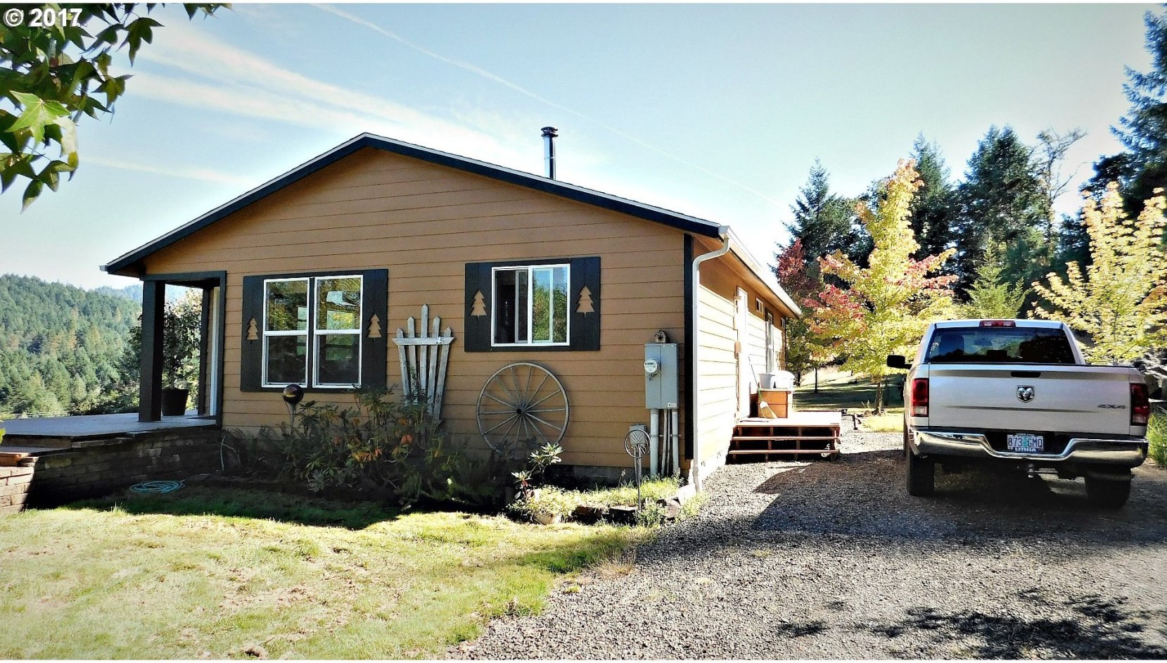 8161 Upper Olalla Road Winston, OR 97496 - Photo 2 of 32