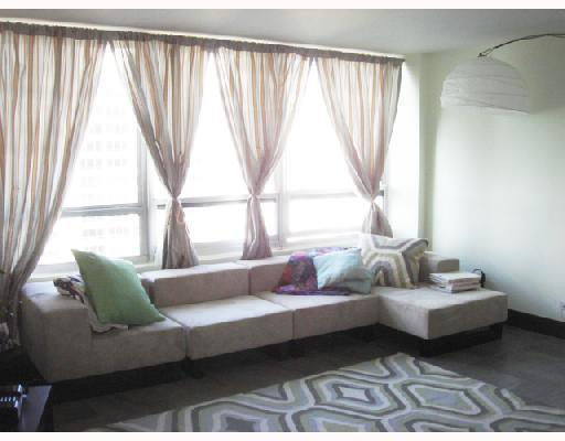 1500 Bay Road, Unit 1156 Miami Beach, FL 33139 - Photo 3 of 8 Gallery Image 3