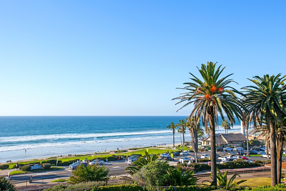 427 Zuni Drive Del Mar, CA 92014 - Photo 6 of 12