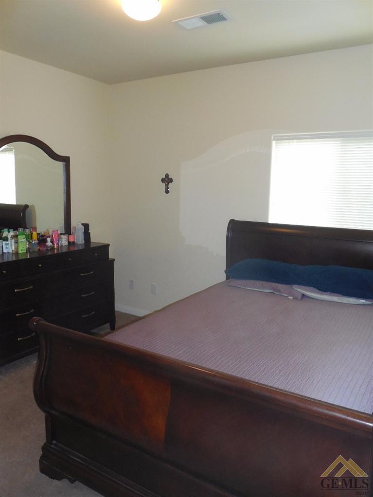 2220 Sosa Drive Bakersfield, CA 93313 - Photo 20 of 25