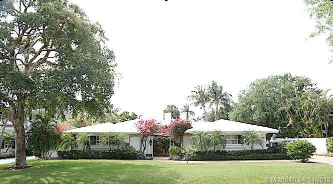 4 Cayuga Lane Sea Ranch Lakes, FL 33308 - Photo 1 of 16 Gallery Image 1