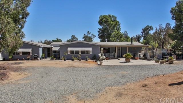 33260 Buckwheat Road Menifee, CA 92584 - Photo 1 of 1 Front of Home with circular drive