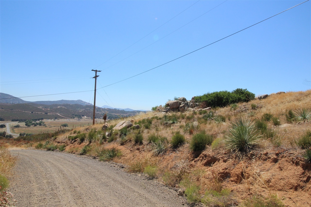 9458 Red Oak Road Alpine, CA 91901 - Photo 22 of 25 The south east corner is near this power pole
