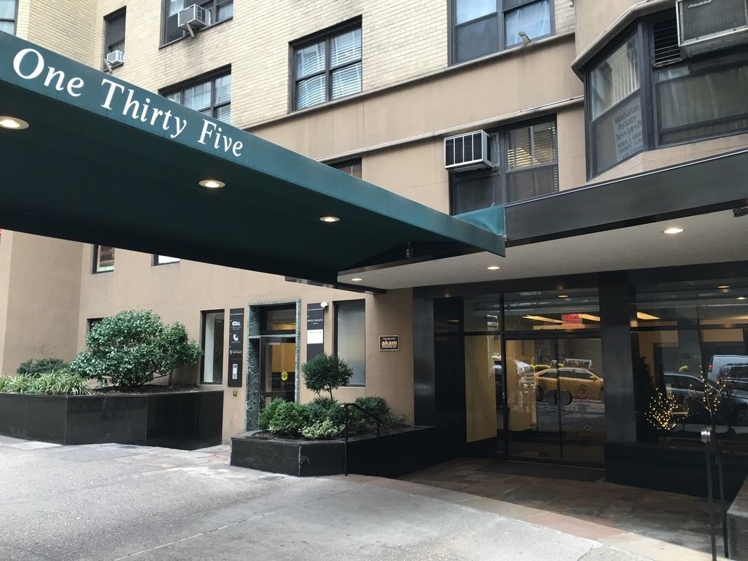 135 East 54th Street, Unit 12J Manhattan, NY 10022 - Photo 8 of 11