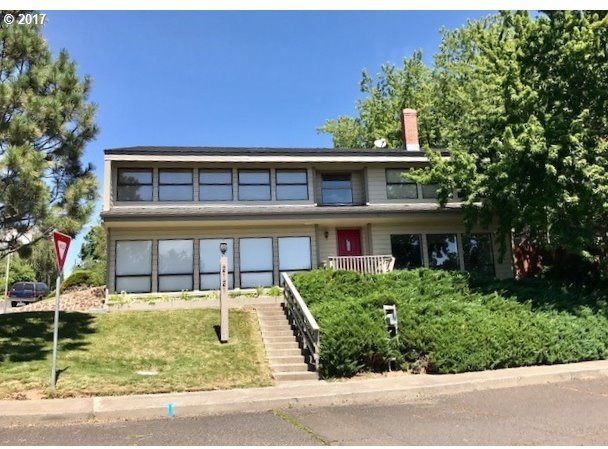 2121 Southwest Olson Avenue Pendleton, OR 97801 - Photo 17 of 32