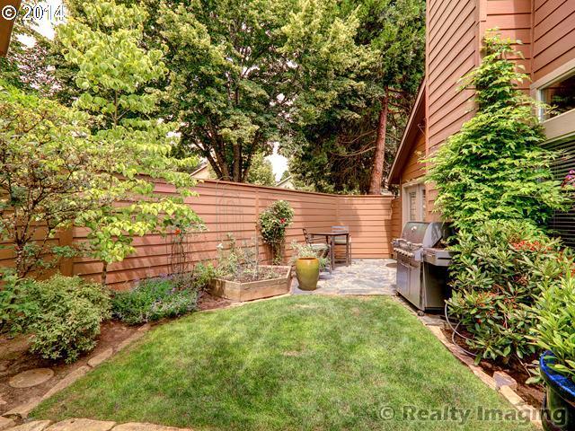 11385 Southwest Pintail Loop Beaverton, OR 97007 - Photo 14 of 16 Gallery Image 14