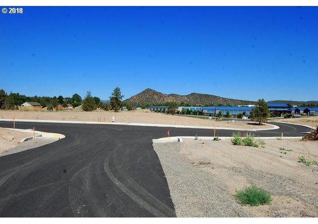 13 Northeast Colleen Road Prineville, OR 97754 - Photo 13 of 16