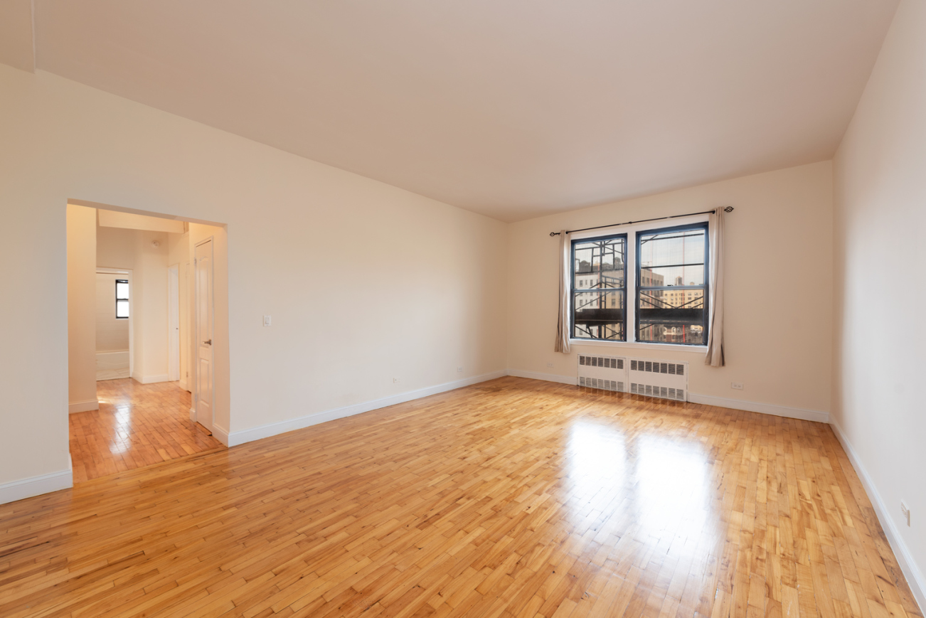 215 West 101st Street, Unit 10F Manhattan, NY 10025 - Photo 2 of 6