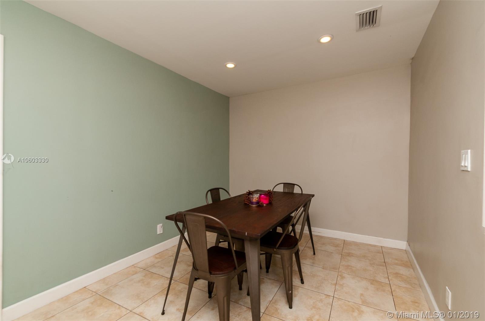 6204 Wiley Street Hollywood, FL 33023 - Photo 12 of 28