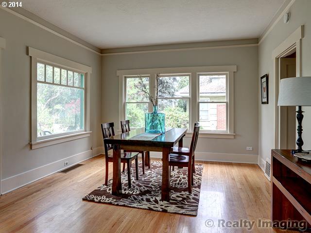 2004 Northeast Rosa Parks Way Portland, OR 97211 - Photo 4 of 16 Gallery Image 4