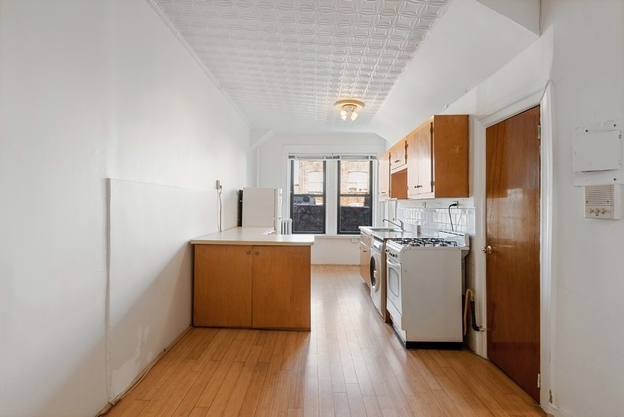 639 President Street, Unit 3L Brooklyn, NY 11215 - Photo 1 of 4