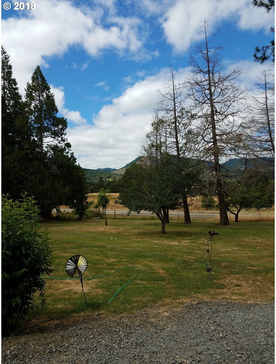 382 Benedict Road Winston, OR 97496 - Photo 2 of 10 Gallery Image 2