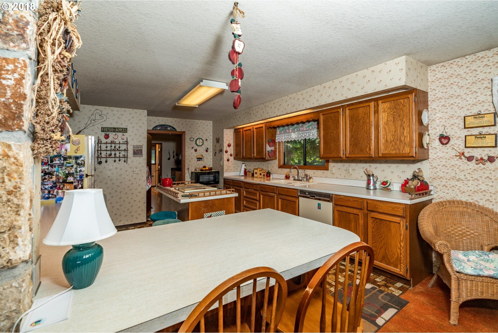 17831 North Bank Road Roseburg, OR 97470 - Photo 12 of 29 Gallery Image 12