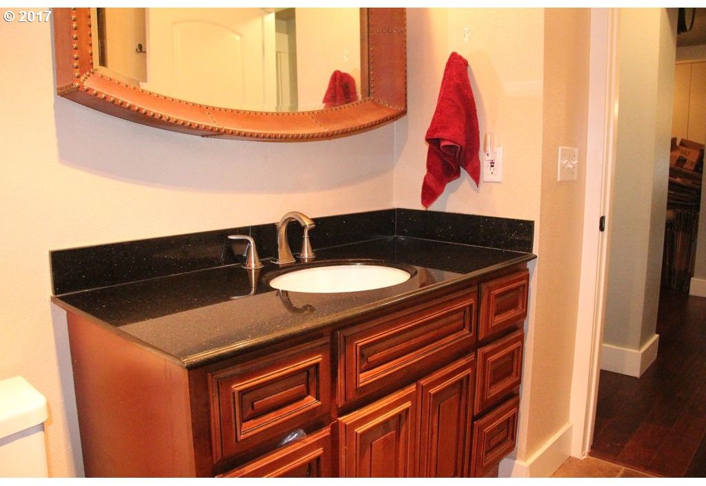 12612 Northwest Barnes Road, Unit 4 Portland, OR 97229 - Photo 3 of 17 Gallery Image 3