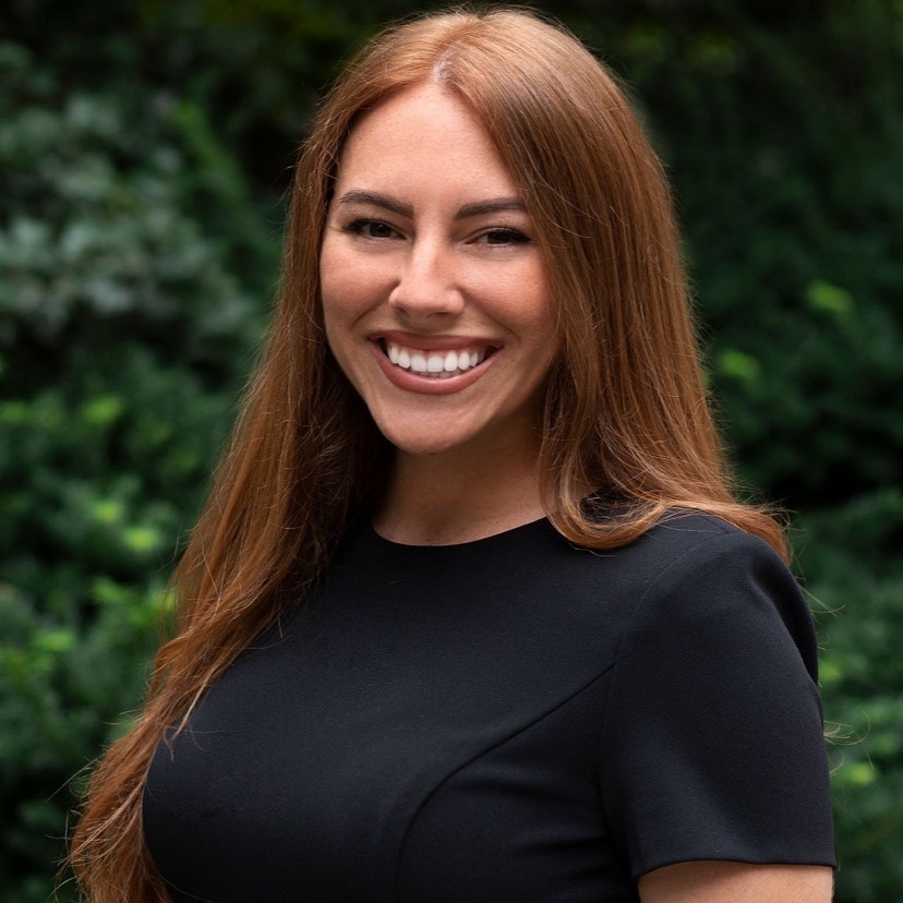 Jessica Lion, Agent in  - Compass