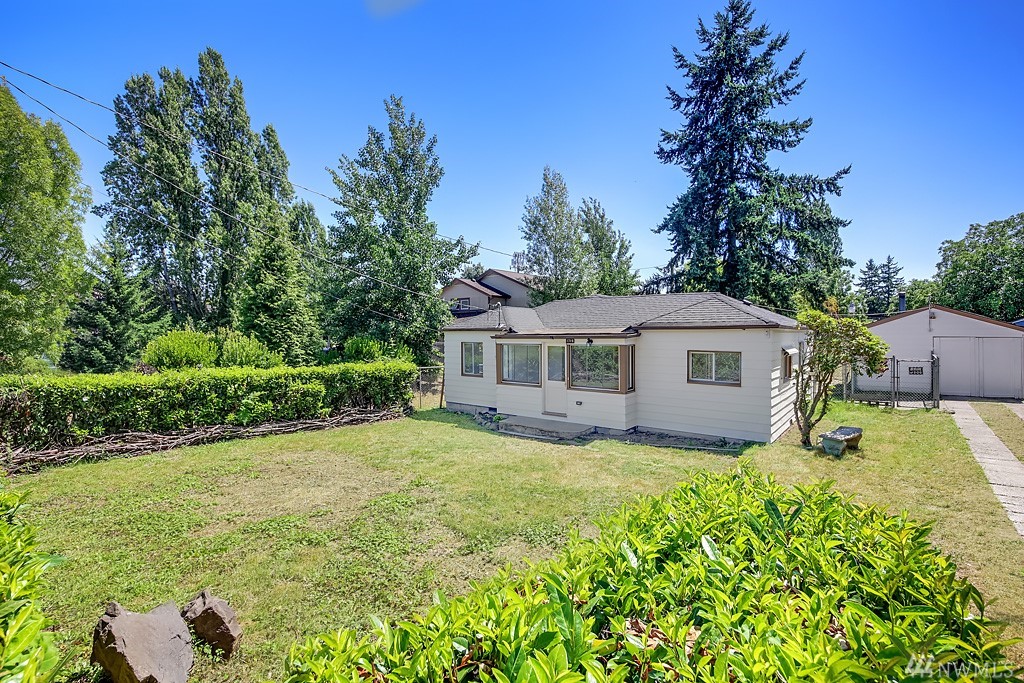 1719 Southwest 112th Street Burien, WA 98146 - Photo 17 of 17