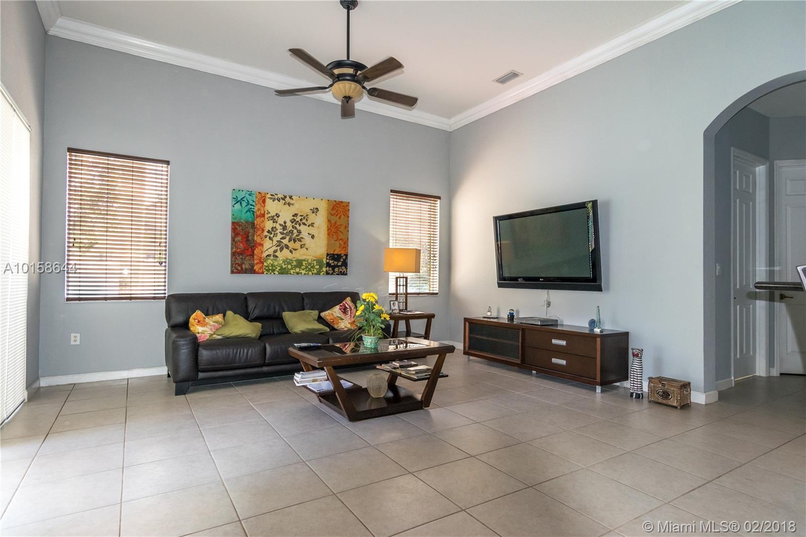 Harbour Lakes Estates Miramar, FL 33029 - Photo 4 of 27