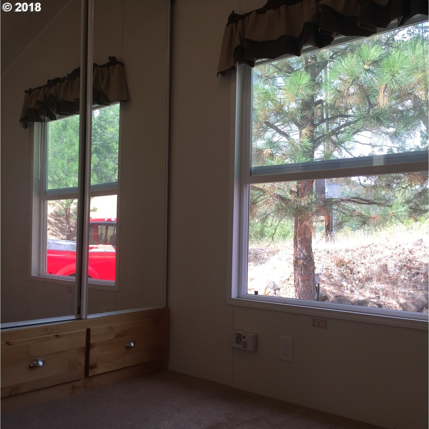 80931 Shadybrook Road Tygh Valley, OR 97063 - Photo 10 of 19 Gallery Image 10